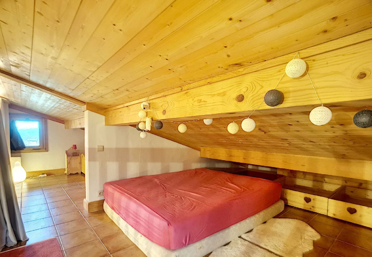 Chalet in Praz-sur-Arly - 2 CHALETIEN