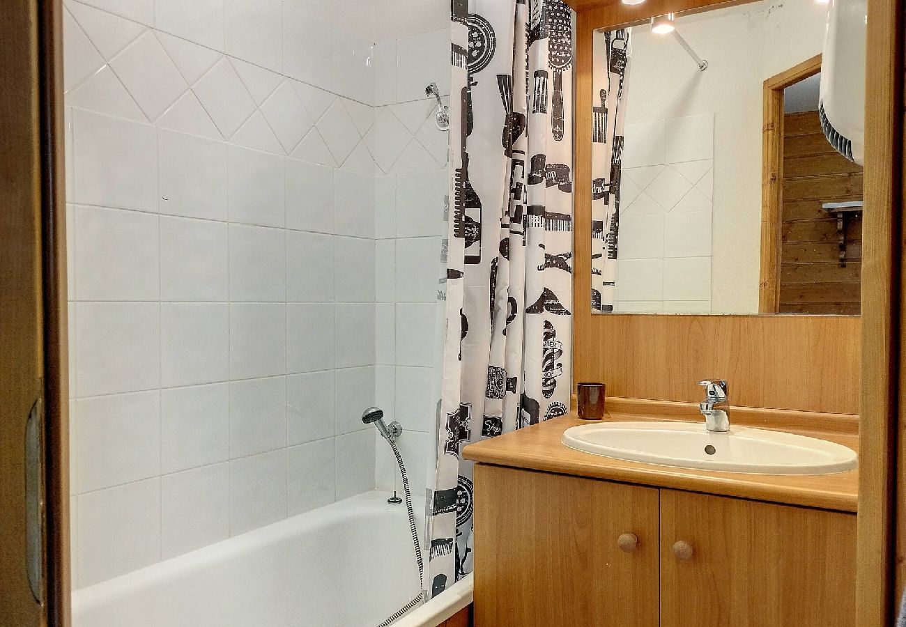 Apartment in Praz-sur-Arly - 2 PAB02