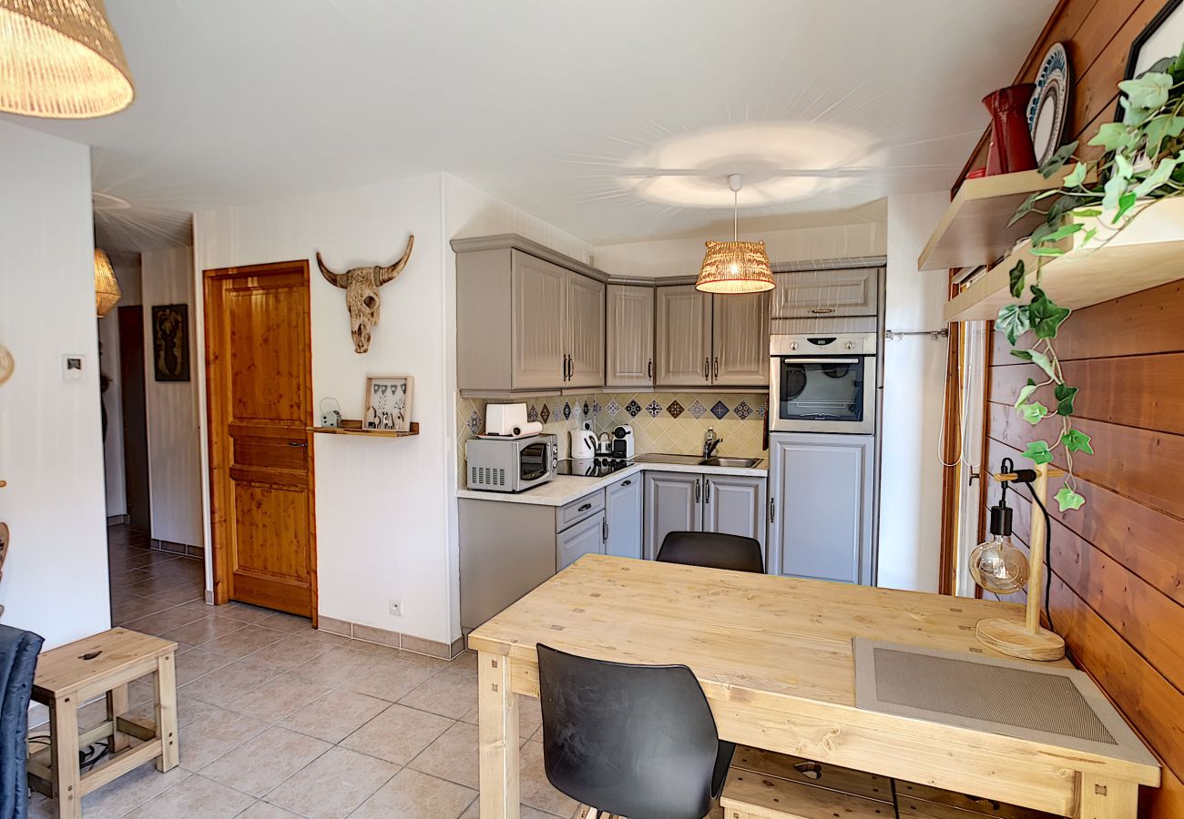 Apartment in Praz-sur-Arly - 2 CHAT103