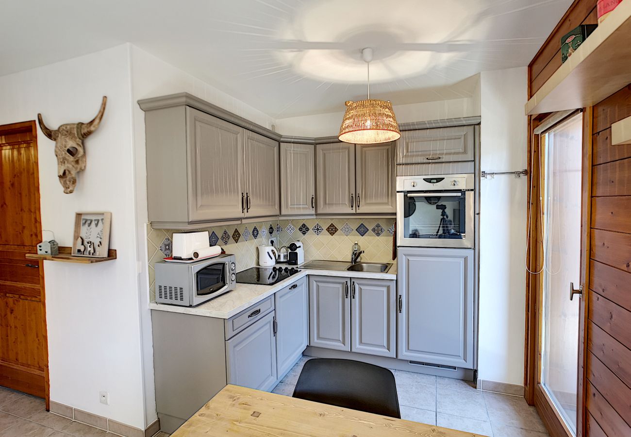 Apartment in Praz-sur-Arly - 2 CHAT103