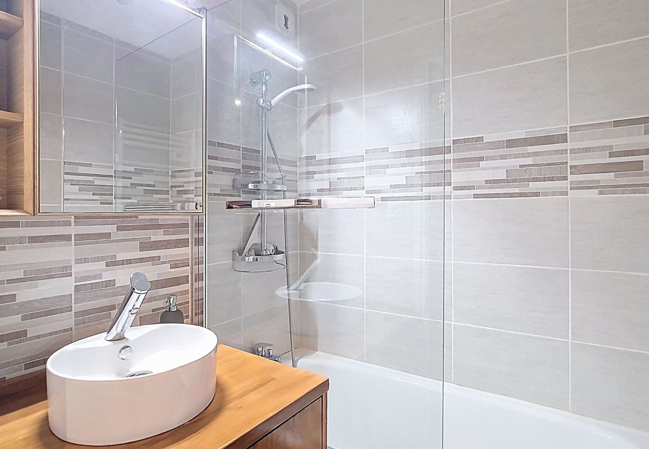 Apartment in Praz-sur-Arly - 2 OLYM05