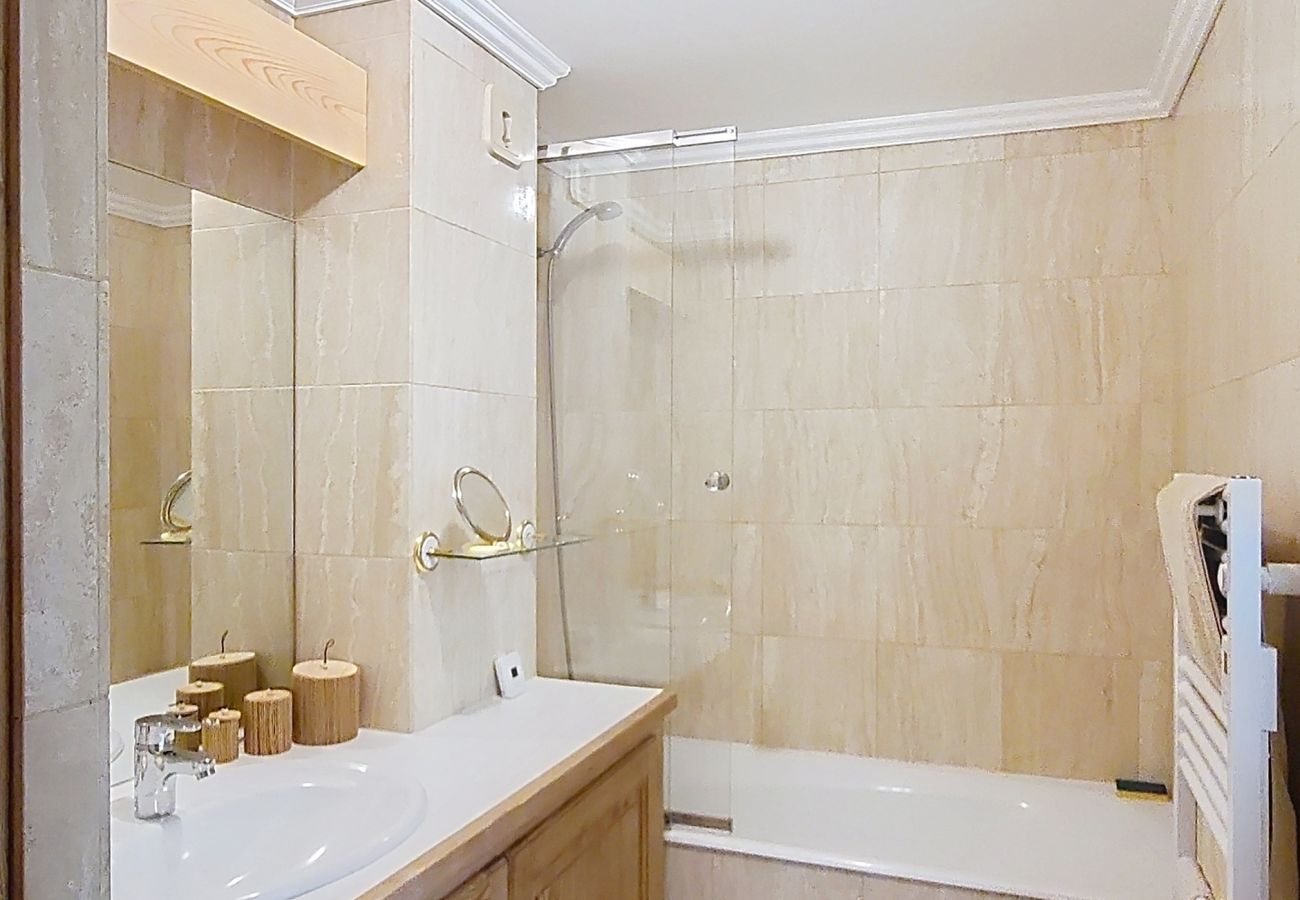 Apartment in Demi-Quartier - 1 SAISON Les Petits Princes - PRINCESSE -