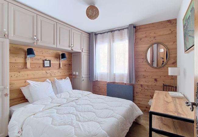 Appartement à Megève - 1 SAISON Bruyère rdc - JAILLET - Appartement à Megève - 1 SAISON Bruyère rdc - JAILLET -