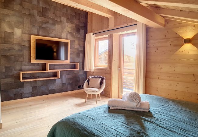 Chalet à Demi-Quartier - 1 SAISON Chalet des Prés - JAILLET - Chalet à Demi-Quartier - 1 SAISON Chalet des Prés - JAILLET -